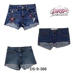 Stylish Women’s Shorts For Your Casual Wardrobe (D..