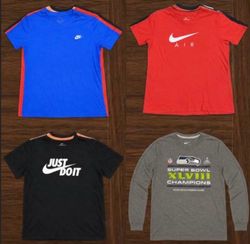 T-shirts Premium Nike à col polo et à col rond