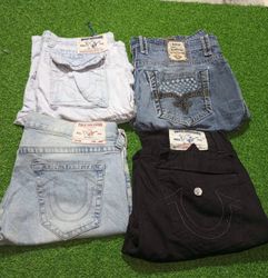 TRUE RELIGION , ROCK REVIVAL SHORTS (M 007)