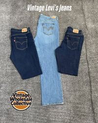 🔴  Vintage Levi’s Jeans - (02/10)