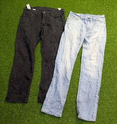 8363 - Levi's jeans and Cotton pant