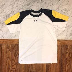 T-shirts imprimés Nike