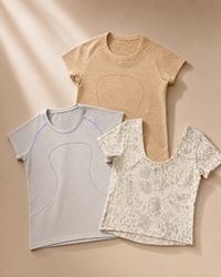 Women’s Activewear Tops Mix | Premium Gym & Perfor..