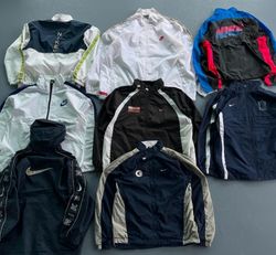 MELANGE DE VESTES DE MARQUE EN GROS