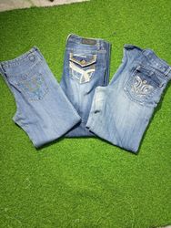 WALLFLOWER AND OTHER BRAND JEANS WOMAN WEAR FLARE ..