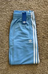Çlassical Vintage ẞåggy Adidas Trackpants ✨