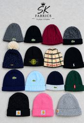 Stone Island. Lacoste.v Carhartt. Mix de gorros de..