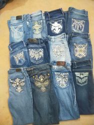 Jean bootcut Y2k embellis et brodés
