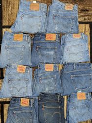 Levi's Straight Jeans