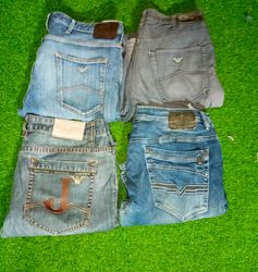 ARMANI JEANS (A 206)