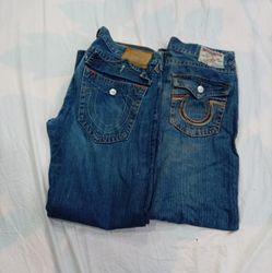 CR11543 Vintage True Religion Men’s Jeans