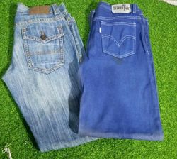 LEVI’S SILVER TAB E ALTRI JEANS DI MARCHI MISTI