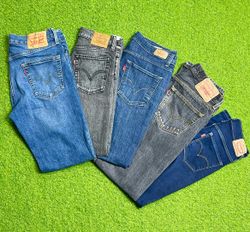 Levis jeans men & women id 672
