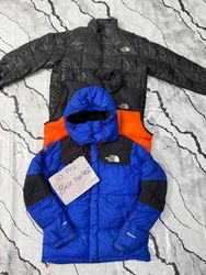 The north face puffer jackets bale no 402