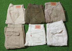 LEVI’S SHORTS (D 243)