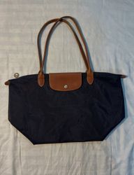 44 Pcs Mixed Tote Bags – Assorted Styles & Colours..