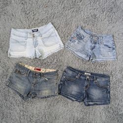 ***Y2K Women's Mixed Rise Mini Shorts