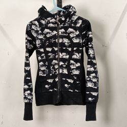 LULULEMON HOODIES & JACKET BUNDLE 01