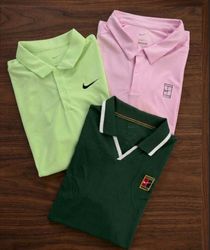 Nike T-Shirts und Poloshirts