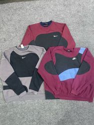 Upcyceltes Nike Sweatshirt mit Rundhalsausschnitt