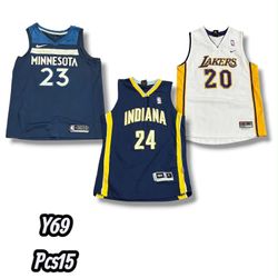 sport branded sando