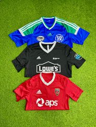 Adidas football t shirt id 669