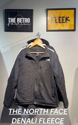 #821 THE NORTH FACE DENALI FLEECE