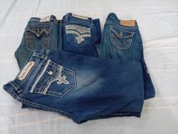 CR10696 Vintage True Religion and Rock Revival Fla..