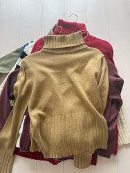Women’s mix vintage jumpers