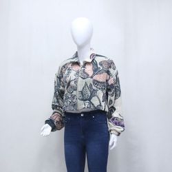 Veste courte en tapisserie upcyclée CR2114