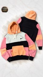 Upgearbeitete Nike-Patchwork-Sweatshirts
