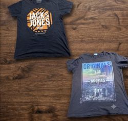 (GRAPHIC T-SHIRTS)
