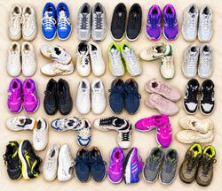 Sneakers shoes