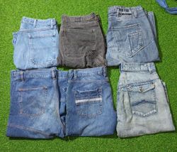 RS / 52 AND OTHER MIX BRANDS SHORTS (D 241)