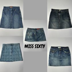 Collection de jupes mini en denim Y2k (CV:105)