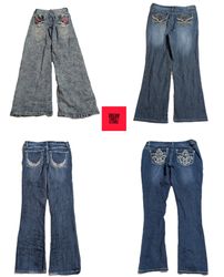JEANS COM EMBELLECIMENTO NAS COSTAS