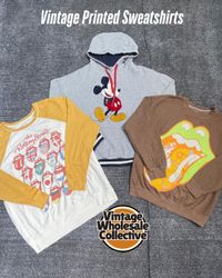 🔴 Vinatge Printed Hoodies - (11/10)