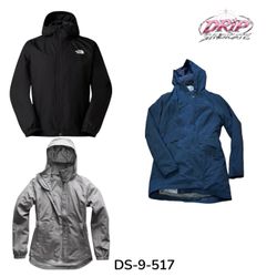 Pull à capuche North Face classique avec une ambia..