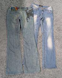 ***Y2K Embroidered Flare Jeans – Trendy Women’s De..