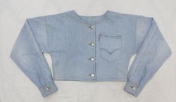 CR2237 UPCYCLED LEVI’S COLLARLESS DENIM CROP JACKE..