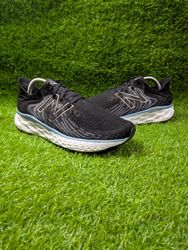 Mixed brand shoes