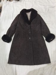 Women’s Vintage Shearling / Sheepskin Long Coats –..