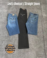 🔴 Levi’s Bootcut / Straight Jeans - (12/10)