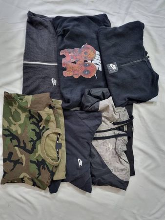 Nike Sweatshirt 17 piece bundle/Zippers / 1/4 Zips  #238