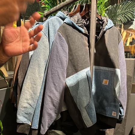 Custom handpick 100 hooded Jkts in size Large and XL Please make 50 denim /canvas mix and 50 with mainly canvas .