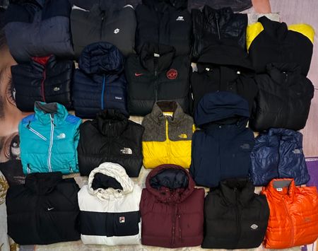 Mix Branded puffer jackets 19 piece
