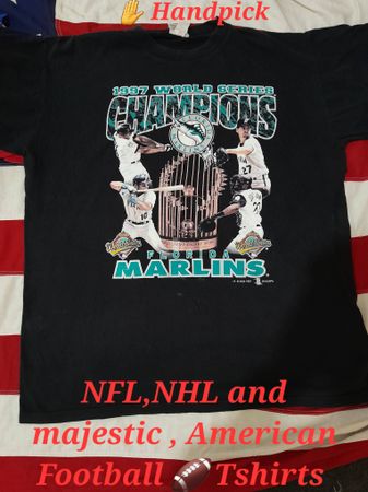 NFL NHL T-shirts 110 pcs (Handpick). Choose pieces on video call.