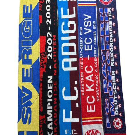 25 x Vintage Football Scarves