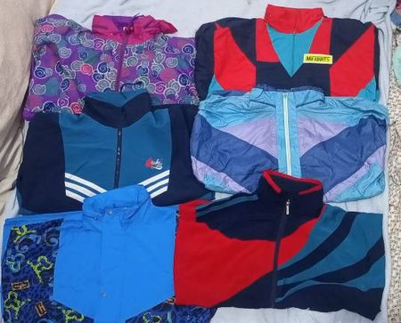 *Crazy light parachute jackets*