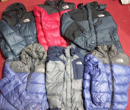 TNF PUFFER 700....13 pieces